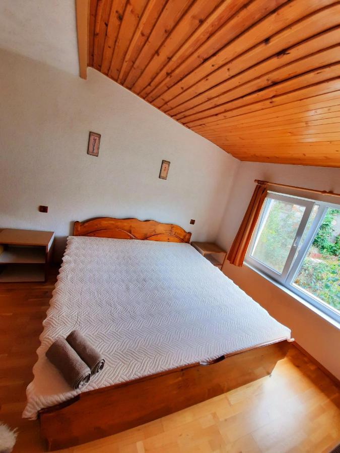 Guesthouse Classic Доспат Екстер'єр фото